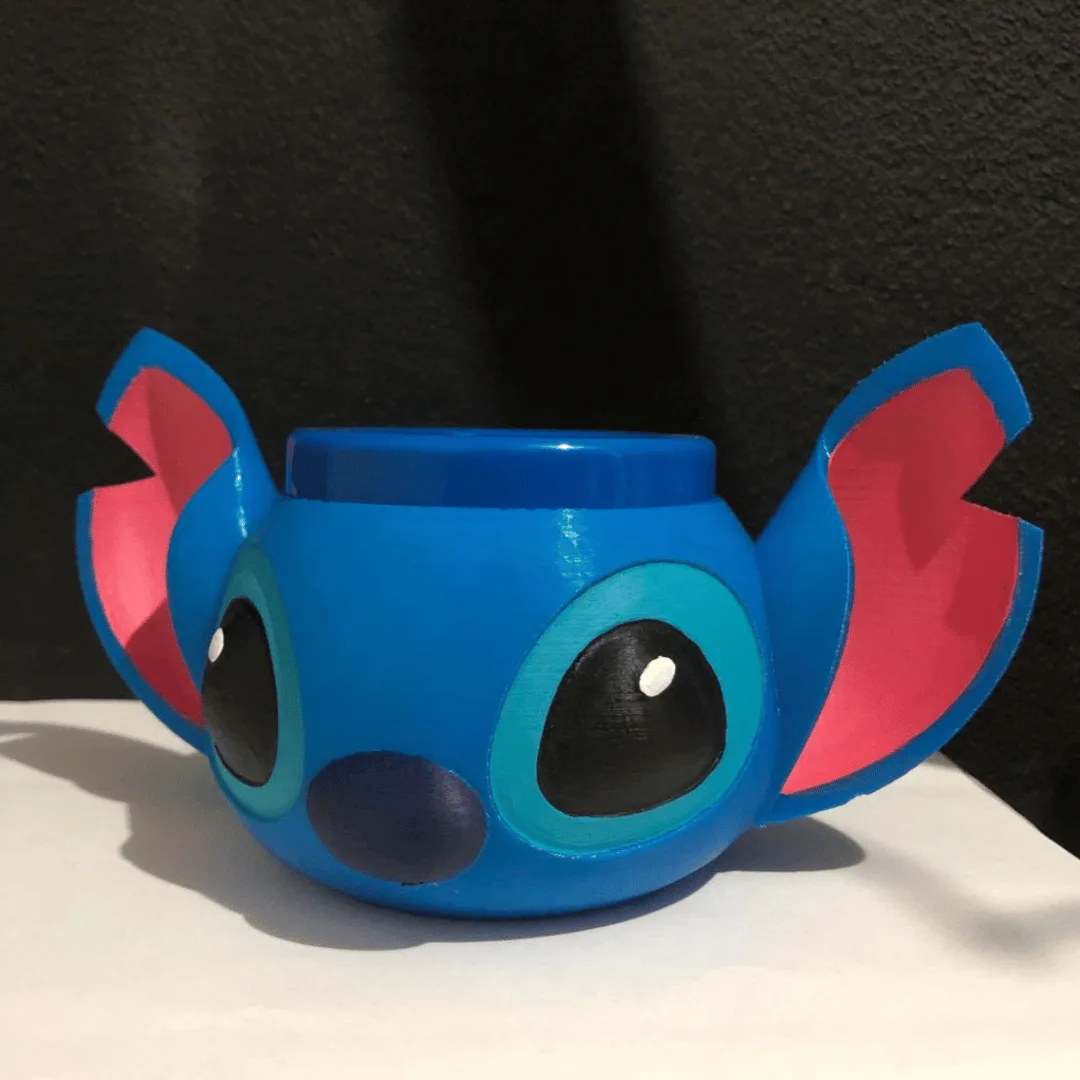 Mate con forma de Stitch